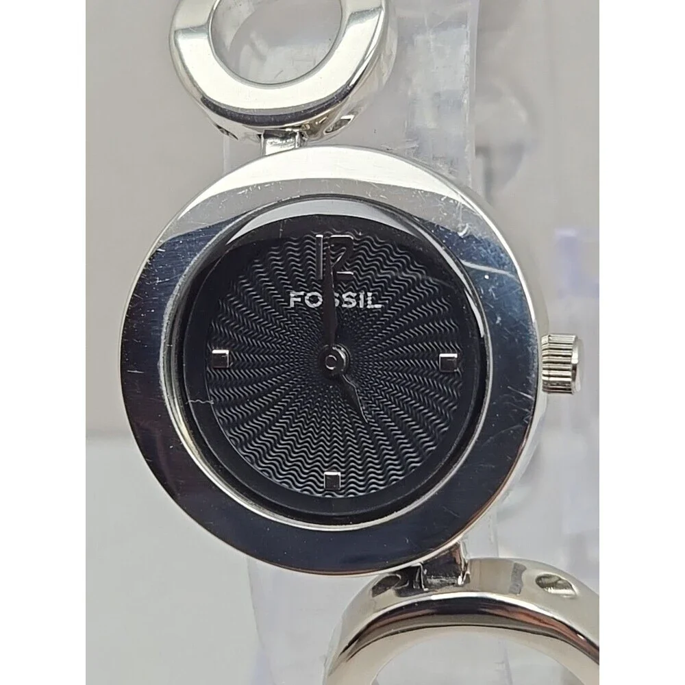 Fossil F2 ES1622 Womens Silver Circle Link Black Dial Watch Quartz New Battery